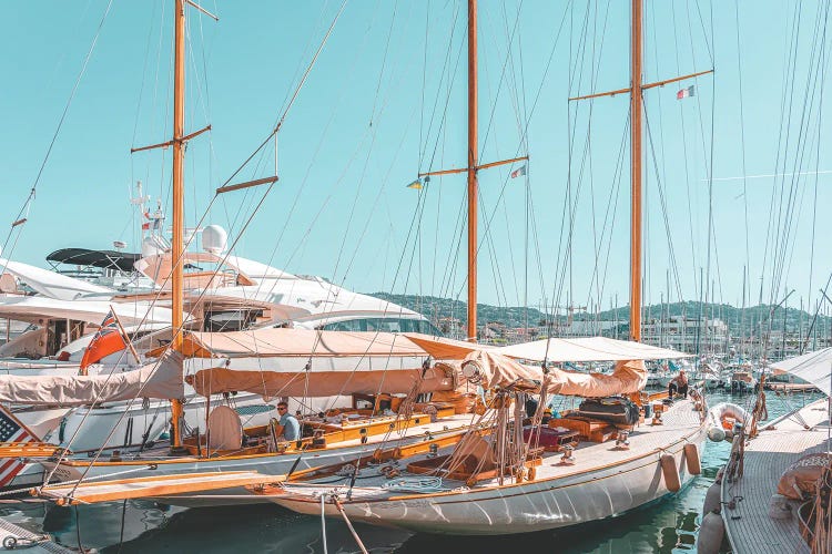 Boat in Cannes