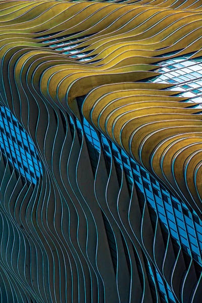 Aqua Building, Chicago by Raymond Kunst canvas print