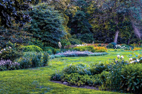 Raymond Kunst: Lincoln Park Stockton And Webster Chicago V2 by Raymond Kunst