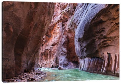 A Riverbend In The Narrows Canyon At Zion National Park, Utah Canvas Art Print - Ben Renschen