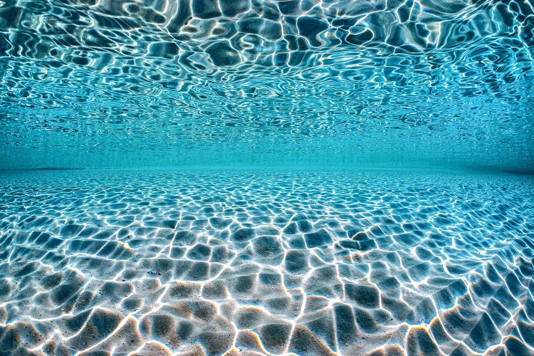 Electric Blue Water Hyams Beach