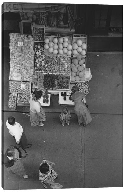 Fruit Stand Fromabove NYC 1948 Canvas Art Print - Ruth Orkin
