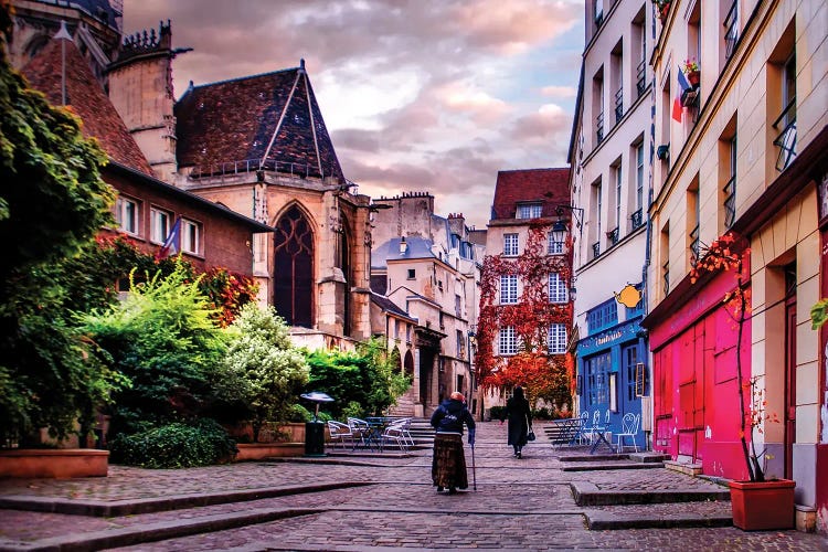 Le Marais Rue des Barres