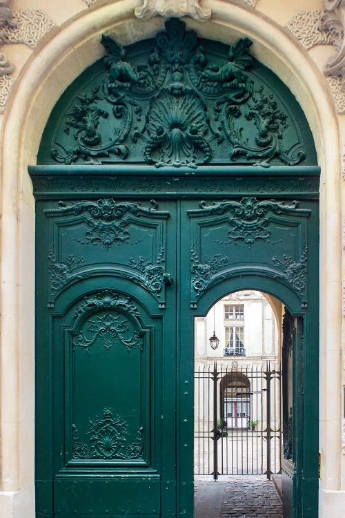 Green Door Ile Saint-Louis Paris