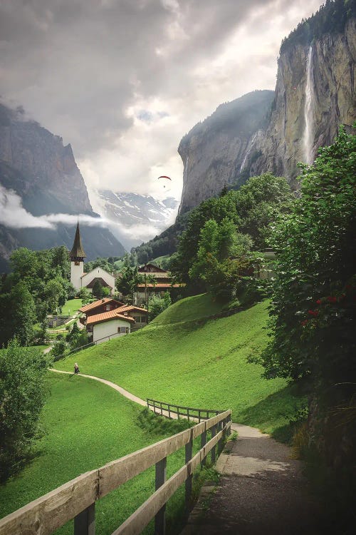 Parachute Lauterbrunnen by Rob Visser wall art