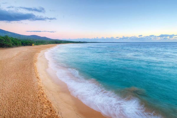 Hawaii: Big Beach - Maui by Scott Bennion