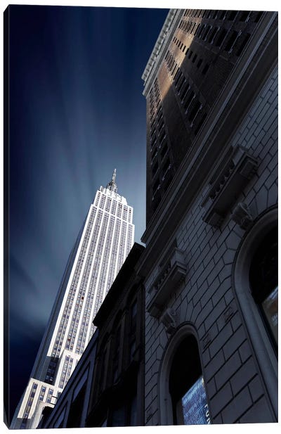 The Skyscraper of NYC Canvas Art Print - Empire State Building