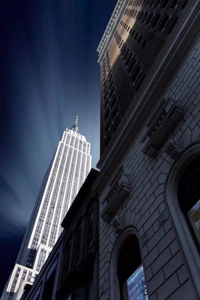 Empire State Building: The Skyscraper of NYC by Sebastien Del Grosso