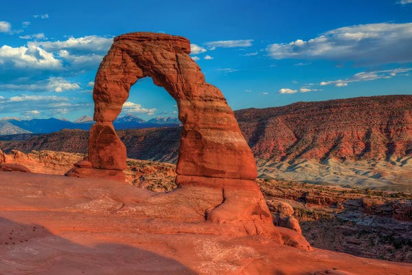 Wonders Of The World: Delicate Arch-Utah by Bill Sherrell