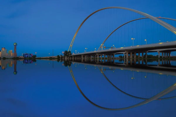 Canvas Print: Margaret McDermott Bridge And Dallas Skyline by Bill Sherrell
