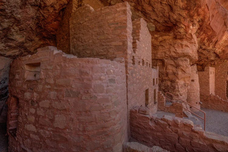 Cliff Dwellings In Manitou Springs Colorado