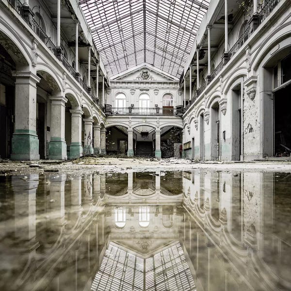 Industrial Office: Lycee V by Simon Yeung