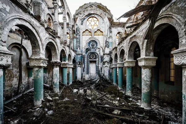 Dereliction: Sinagoga by Simon Yeung