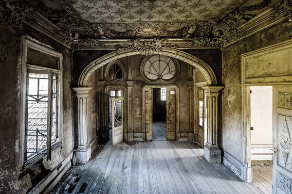 Dereliction: Vivenda by Simon Yeung