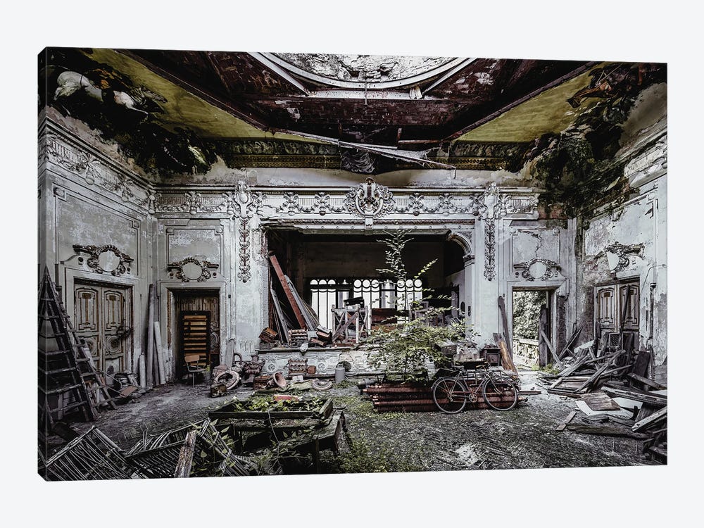 Decay And Details In A Derelict Theatre by Simon Yeung 1-piece Canvas Wall Art