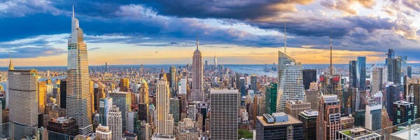 Canvas Print: New York Skyline Golden Hues by Susanne Kremer