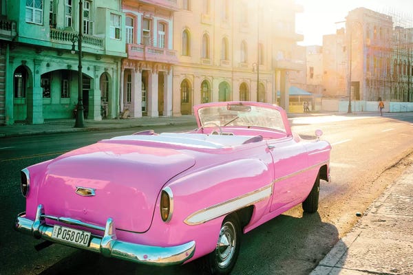 Barbiecore: Malecon  by Susanne Kremer