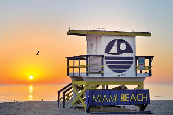Miami: Ocean Drive Lifeguard House V South Beach by Susanne Kremer