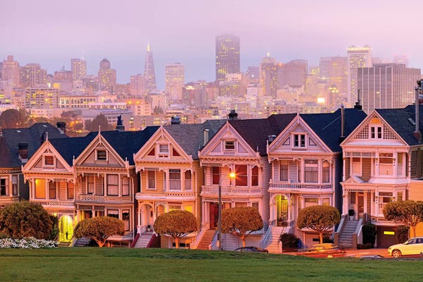 San Francisco: Painted Ladies, Transamerica Pyramid with Skyline I by Susanne Kremer