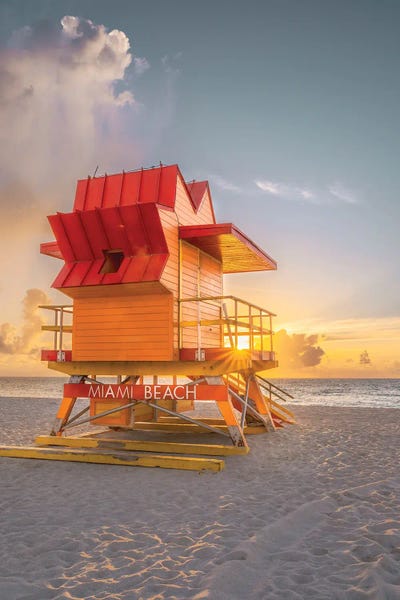 Florida Beaches: Sunrise At Miami Beach by Susanne Kremer