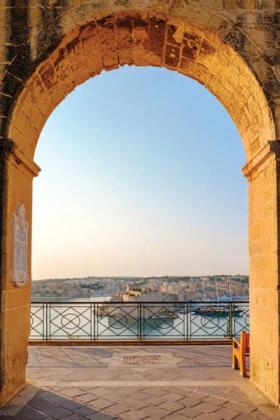 Harbors: Golden Gate To The Sea by Susanne Kremer