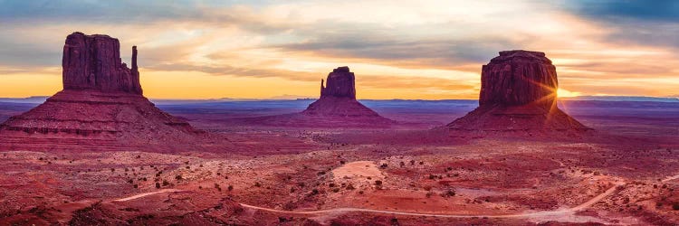 Sunrise Monument Valley Navajo Tribal Park 