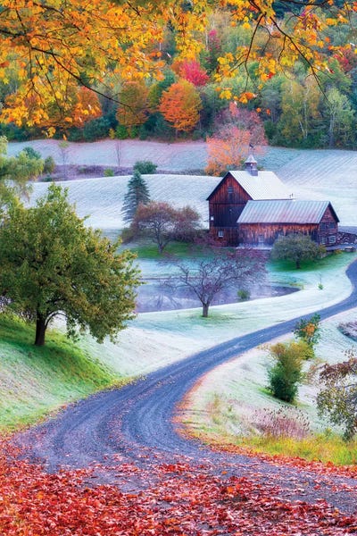 Vermont: Picturesque Farm In Woodstock Vermont New England by Susanne Kremer