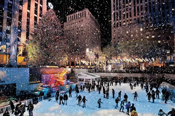 New York: Christmas Tree Rockefeller Center,Iceskating Rink New York City by Susanne Kremer