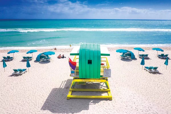 Miami Beach: Ocean Side, Miami Beach Florida by Susanne Kremer