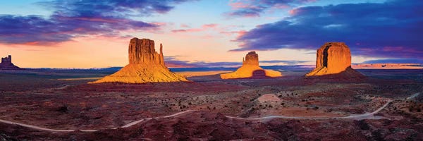 Arizona: Sunset Monument Valley by Susanne Kremer