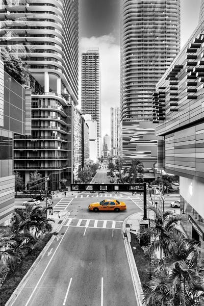 Miami: Sunshine Cab, Miami Downtown by Susanne Kremer