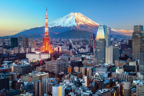 Tokyo: Landmark Skyline Tokyo Japan by Susanne Kremer