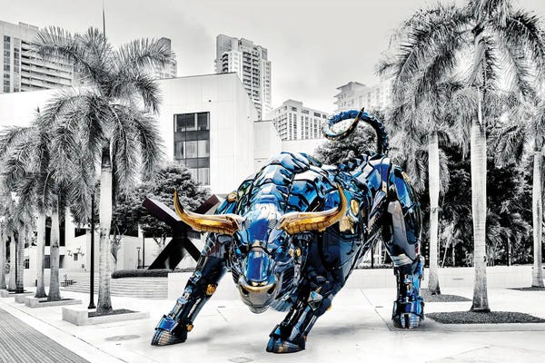 Bulls: Miami Crypto Bull by Susanne Kremer