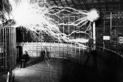Canvas Print: Tesla Coil Experiment, Circa 1899 by Science Photo Library - thumbnail