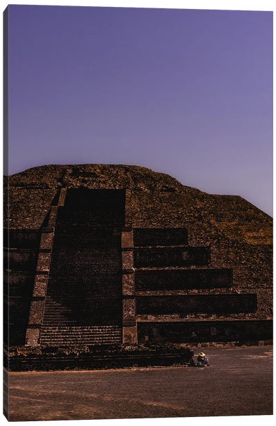 Solo Vendor (Teotihuacán, Mexico) Canvas Art Print - Pyramid Art