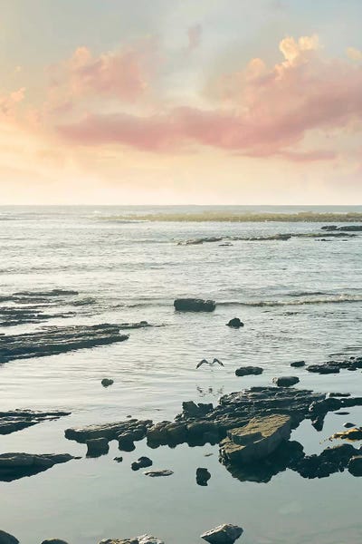 Zen Bedroom: Rocklands by Sisi & Seb