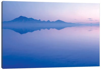 Silver Island Range And Its Reflection At Dawn, Bonneville Salt Flats, Tooele County, Utah, USA Canvas Art Print