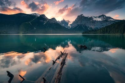 Burning Emerald by Stefan Hefele framed canvas print