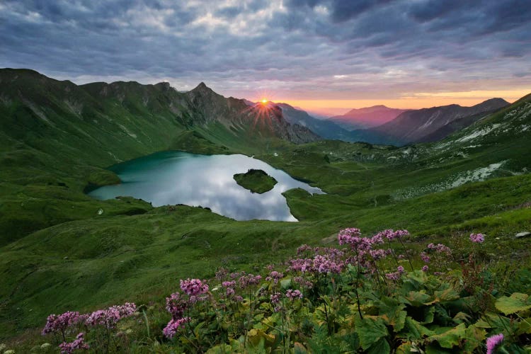 30 Seconds Light, The Alps