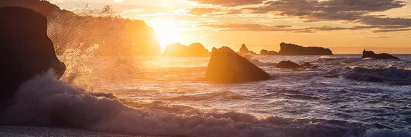 Stefan Hefele: Golden Splash by Stefan Hefele
