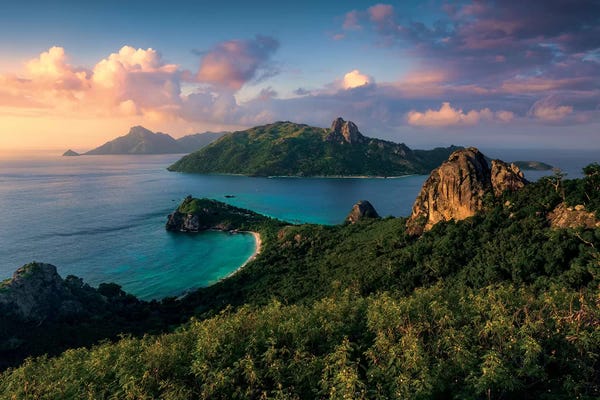 Islands: Monkey Island by Stefan Hefele