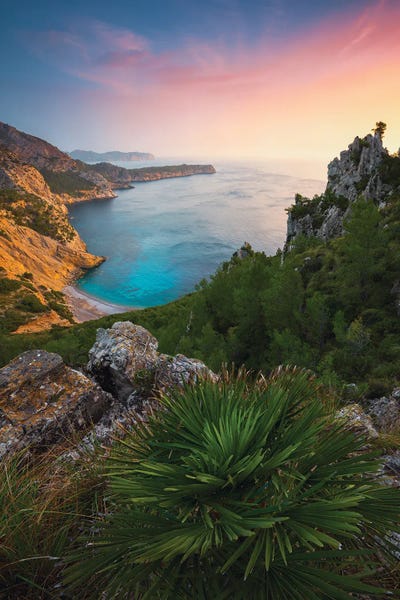 Stefan Hefele: The Secret Bay by Stefan Hefele
