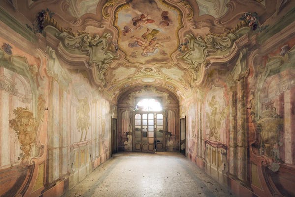 Dereliction: Fresco Palace by Stefan Hefele
