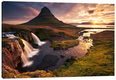 Dreaming Of Iceland Canvas Art Print - Stefan Hefele