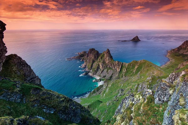 Lake Sunrises & Sunsets: Lofoten Coast by Andreas Stridsberg