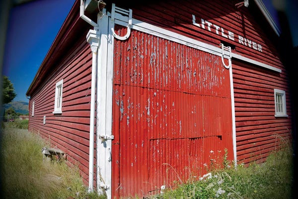 Susan Vizvary: Little River Barn by Susan Vizvary
