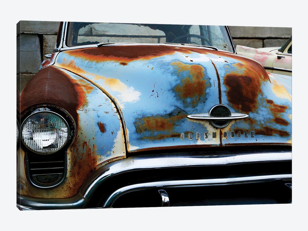 Oldsmobile Front Grill by Susan Vizvary 1-piece Canvas Artwork