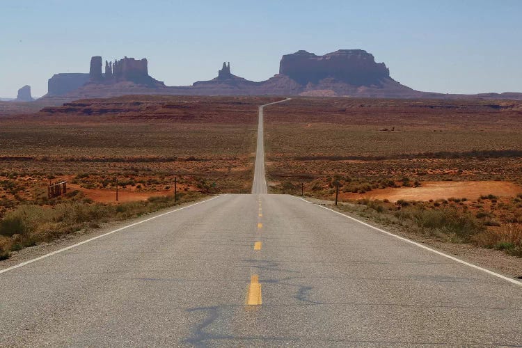 Road To Monument Valley