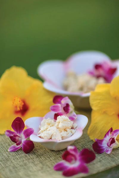 Maui: Aloe Butter and Ginger Lime, outdoor Spa, Wailea, Maui, Hawaii, USA by Stuart Westmorland