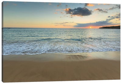 Hulopo'e Beach Park, Lanai Island, Hawaii, USA Canvas Art Print